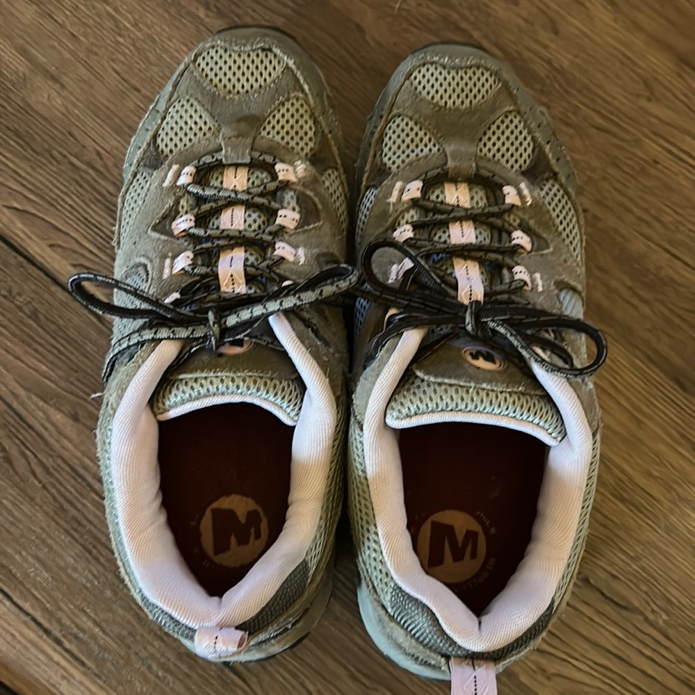 Women’s day hikers -Merrell
